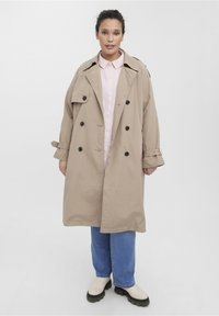Vero Moda Curve VMRAMONNA - Trenchcoat - silver mink