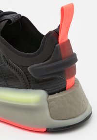 adidas Originals NMD V3 - Sneakers - black