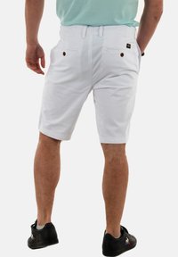Superdry & Co M7110397A - Shorts - blanc