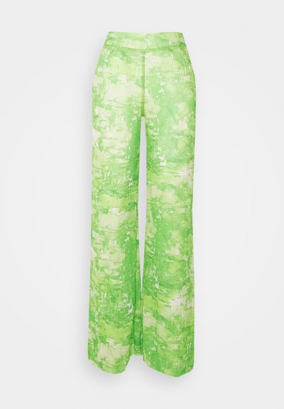 Henrik Vibskov SWAY PLISSÉ PANTS - Παντελόνι - green