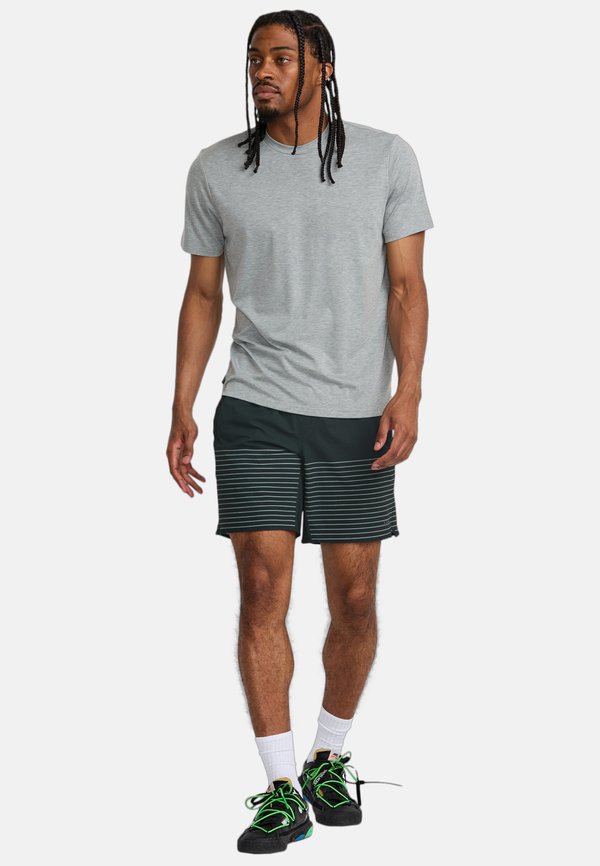 SPORT YOGGER 17- PERFORMANCE - Sports shorts - kyc2