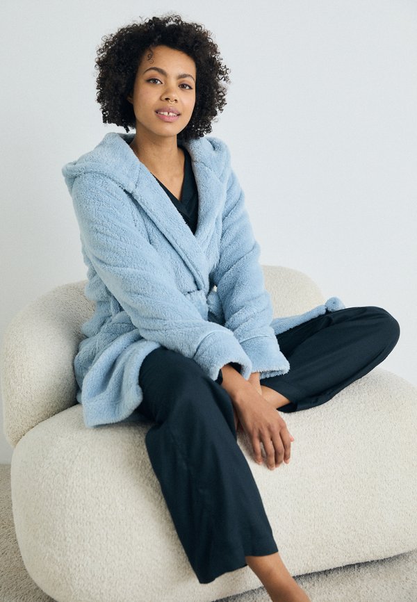 ROBE FLUFFY HOOD - Dressing gown2