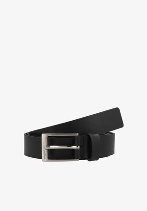 Schwarzer Ledergürtel mit einer rechteckigen silbernen Metallschnalle. Hat eine glatte Textur und eine leicht verlängerte Form, die für verschiedene Outfits geeignet ist.