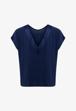 Granatowy krótki top z szerokim dekoltem w serek i podwójnym obszyciem wokół szyi, luźny krój, gładki, bez wzorów i logo.