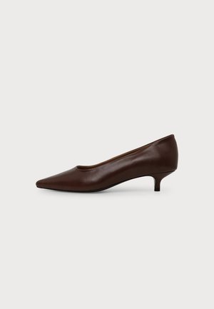 Pavement, PAVEGAS - Classic heels - brown