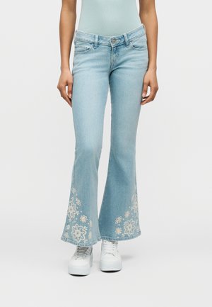HERMOSA - Flared Jeans - light-blue denim