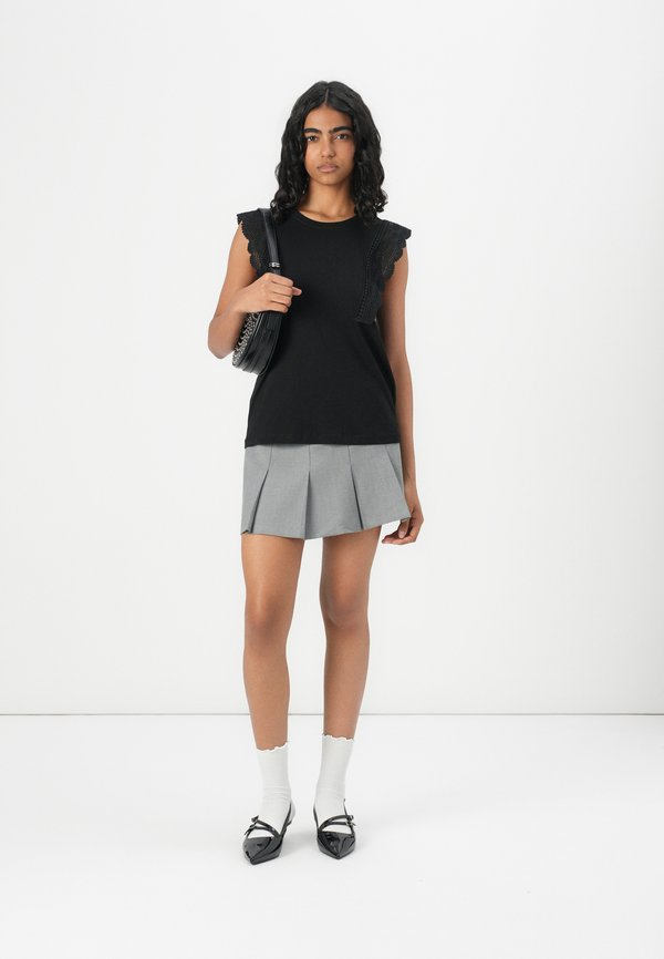 ONLMIA LIFE O NECK FRILL - Top2