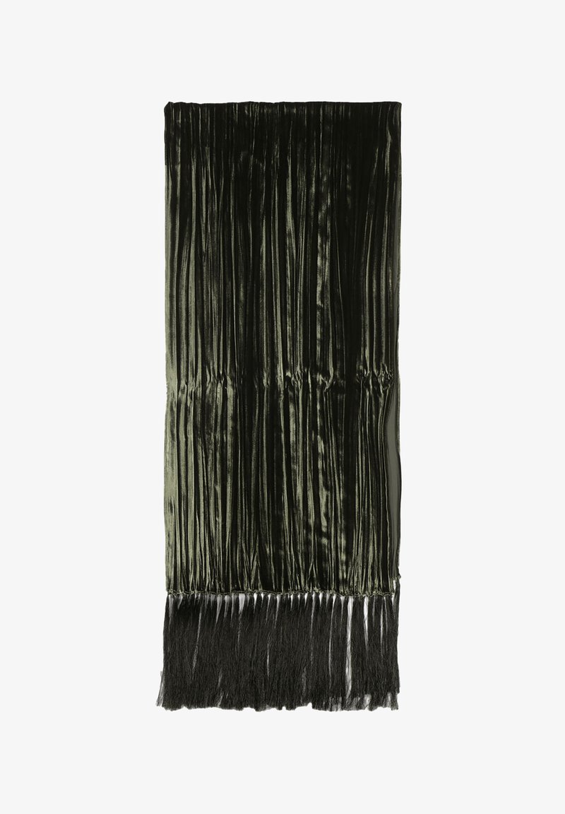 Mørkegrønt fløjlestof med lodrette læg og en frynset sort kant. Glat tekstur med en let glans.