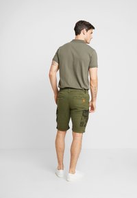 Alpha Industries Short - dark olive