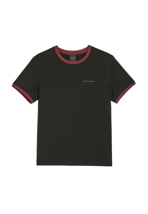 - T-shirt basic
