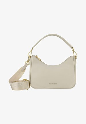 Borsa a mano in pelle beige con una forma curva, hardware in tono oro e una tracolla rimovibile con logo. Chiusura con zip sulla parte superiore.