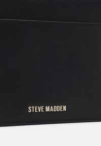 Steve Madden BINDIO - Kabelka - black