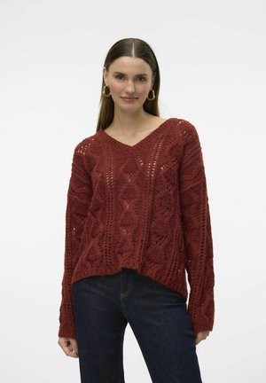 Dieprode gebreide cardigan met een V-hals, gekenmerkt door een kabelpatroon en open steken. Lange mouwen, cropped zoom en een gestructureerde stof.