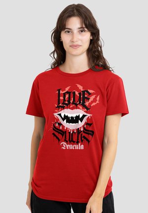 Universal Studios, UNIVERSAL MONSTERS VALENTINE'S DAY DRACULA LOVE SUCKS - Print T-shirt - red