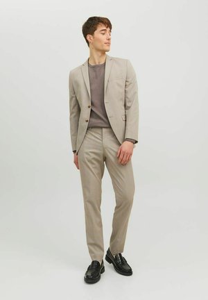 ELEGANTE - Chinos - white pepper