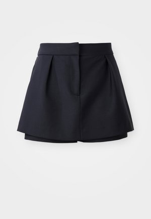 Marineblauwe geplooide shorts met een hoge taille, gemaakt van een soepele stof. Heeft een getailleerd ontwerp en een verborgen voorkeurszak.