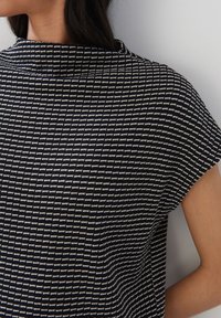 someday. UMEKO - T-shirt con stampa - black