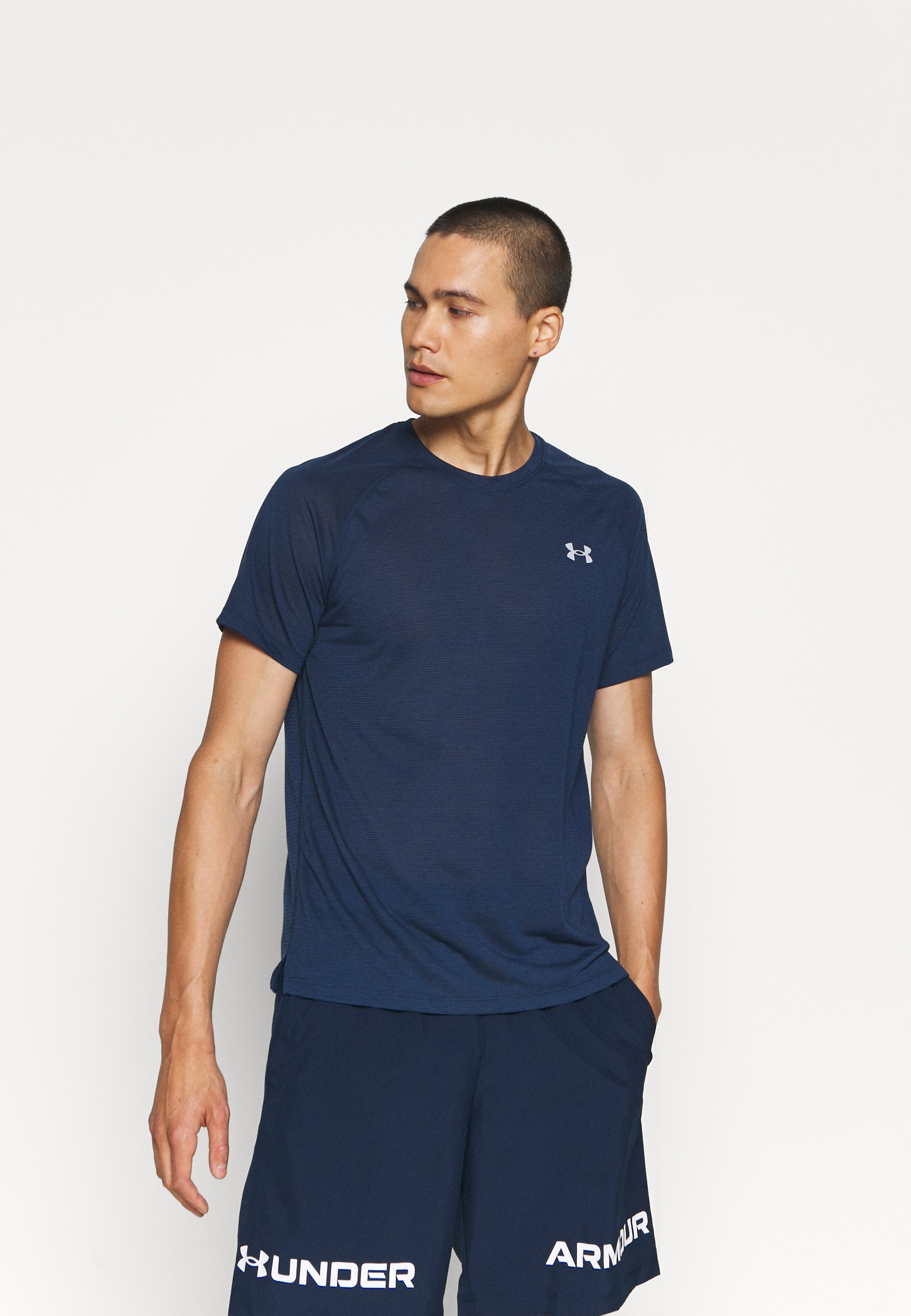 under armour streaker t shirt