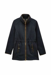 Námornícka fleece bunda s vysokým golierom, zlatým zipsom a dvoma prednými vreckami s hnedými akcentmi. Mäkká textúra a prispôsobený dizajn.