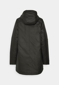 Svart huva vinterjacka med långa ärmar, rak nederkant och subtilt logotyp vid övre ryggsidan, höger axel.