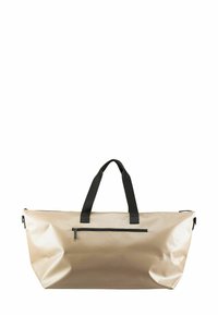 Beige Duffel-Tasche aus wasserdichtem Material, mit einer schwarzen Reißverschlusstasche, schwarzen Griffen und rechteckiger Form. Glatte Textur.