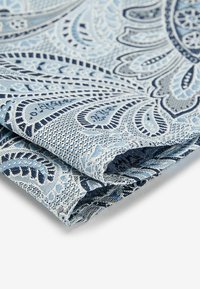 Next TEXTURED PAISLEY SET - REGULAR FIT - Nosinaitė į švarko kišenę - light blue
