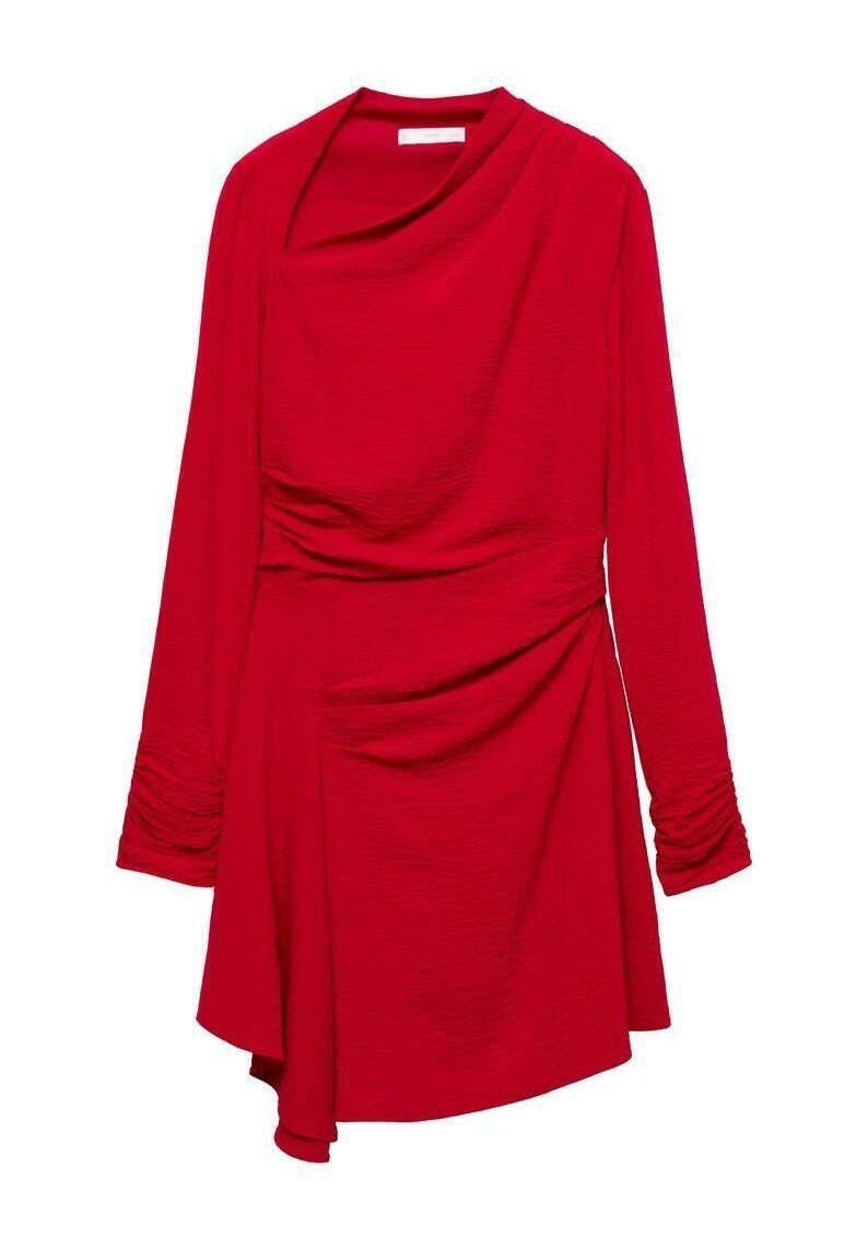 Robe longue rouge à manches longues avec un décolleté drapé, des manches froncées et un ourlet asymétrique. Fabriquée en tissu texturé pour un intérêt visuel supplémentaire.