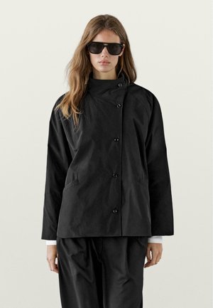 PADDED WITH COLLAR DETAIL  - Parka - black