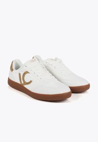 LOLA CASADEMUNT Tenisice - white