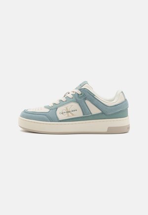 Calvin Klein Jeans BASKET CUPSOLE - Sneakers basse - creamy white/jadeite