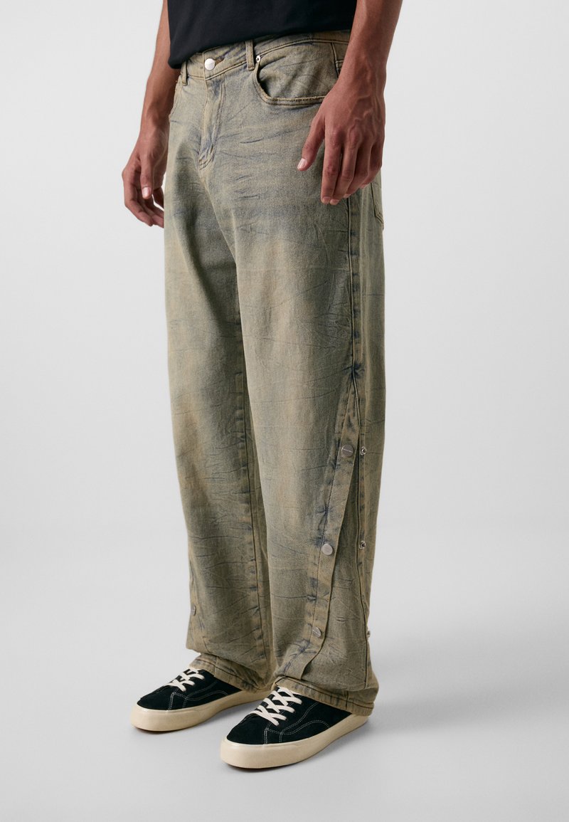 Don't Waste Culture REJA UNISEX - Laisvi džinsai - stone wash
