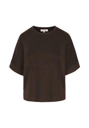 Tmavohnedé voľné tričko s krátkym rukávom, okrúhlym výstrihom a viditeľnou značkovou štítkou vo vnútri goliera.