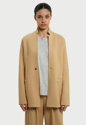 RESIDUS ATIN - Halflange jas - beige