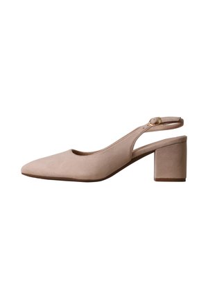 Chaussure slingback pour femmes en daim beige avec bout pointu, talon bloc et bride de cheville réglable avec boucle dorée.