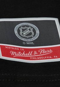 Mitchell & Ness SHOT CLOCK PHILADELPHIA FLYERS - T-Shirt print - black