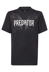 Černé tričko s krátkým rukávem, na kterém je v bíl�ých tučných písmenech nápis "PREDATOR", s texturovaným tygřím vzorem v tmavě šedé barvě na přední straně.