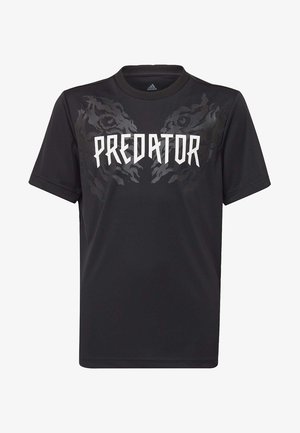 Camiseta de manga corta negra con la palabra "PREDATOR" en letras blancas y en negrita, con un patrón texturizado de tigre en gris oscuro en la parte frontal.