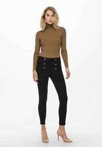 ONLY ONLKAROL ROLL NECK - Trui - toasted coconut