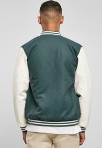 Urban Classics OLDSCHOOL COLLEGE - Bombera - bottlegreen white