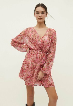 SHORT CHIFFON - Denní šaty - off white