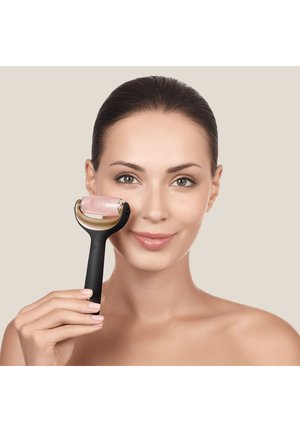 GESKE, MICRONEEDLE FACE BODY ROLLER | 9 IN 1 - Hudplejeredskab - gray