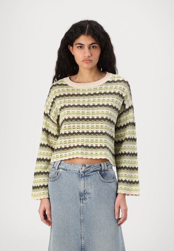ONLASA SHORT O NECK - Strickpullover
