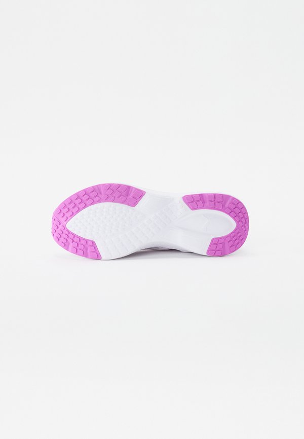 SOFTRIDE MAYVE - Training shoe2