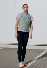 Nike Performance AEROLOFT VEST - Chaleco - jade horizon