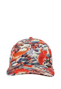 Cap mit einem Muster aus roten Koi-Fischen auf einem blauen Wellenhintergrund, aus Stoff mit einem strukturierten Schirm und verstellbarem Riemen.