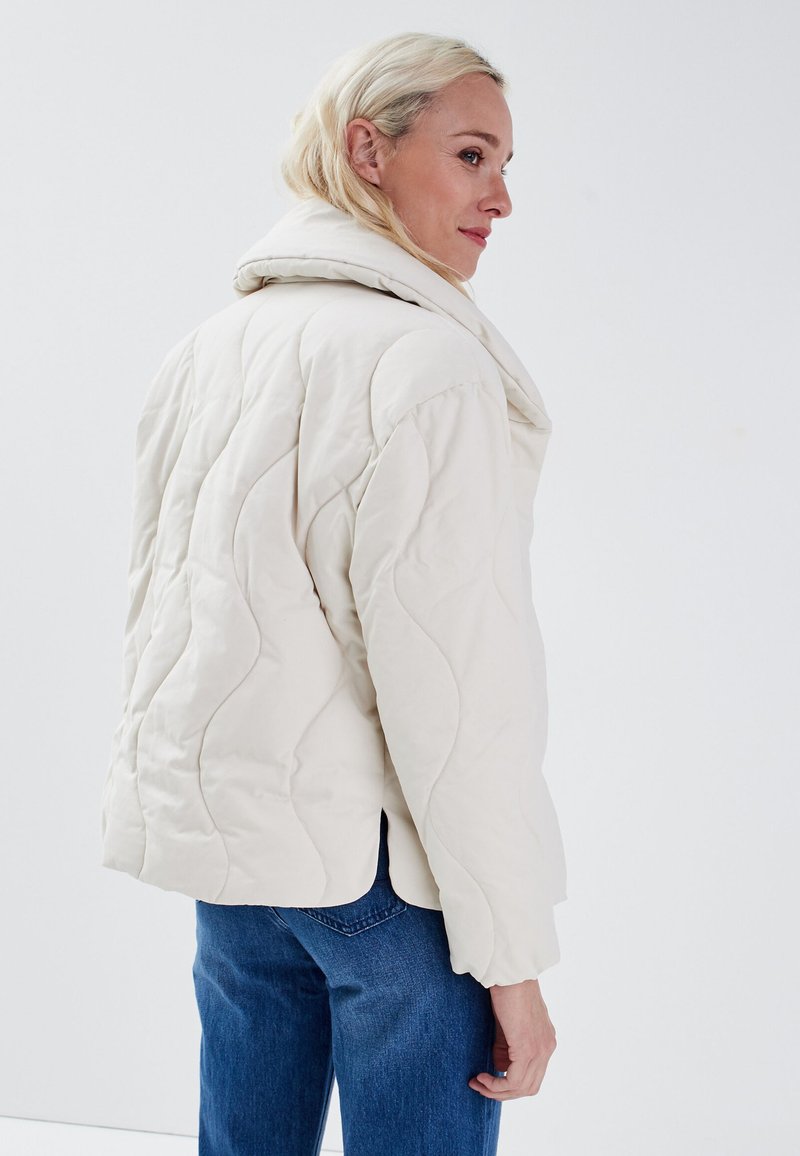 Damen Leichte Jacken | BONOBO Jeans Winterjacke ecru/offwhite - SD99617 Damen Leichte Jacken | BONOBO Jeans Winterjacke ecru/offwhite - SD99617