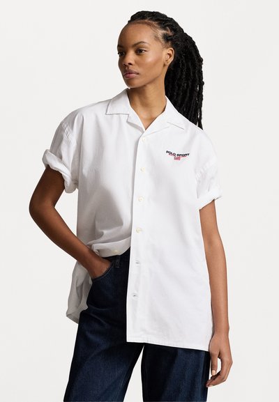 Polo Ralph Lauren BIG FIT POLO SPORT CHINO CAMP SHIRT - Pogājama blūze - white