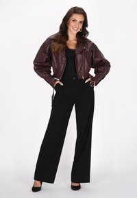 faina Kratka jakna - burgundy