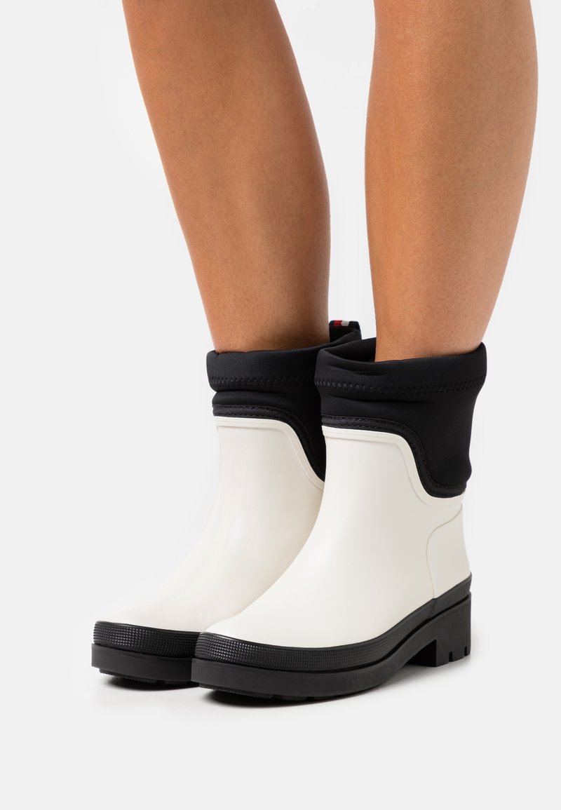 Tommy Hilfiger Bottes en caoutchouc - off-white