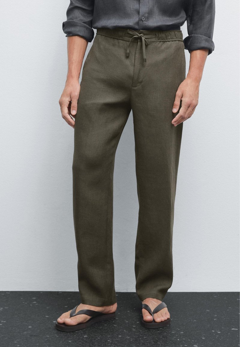 Massimo Dutti JOGGER - Trousers - dark green